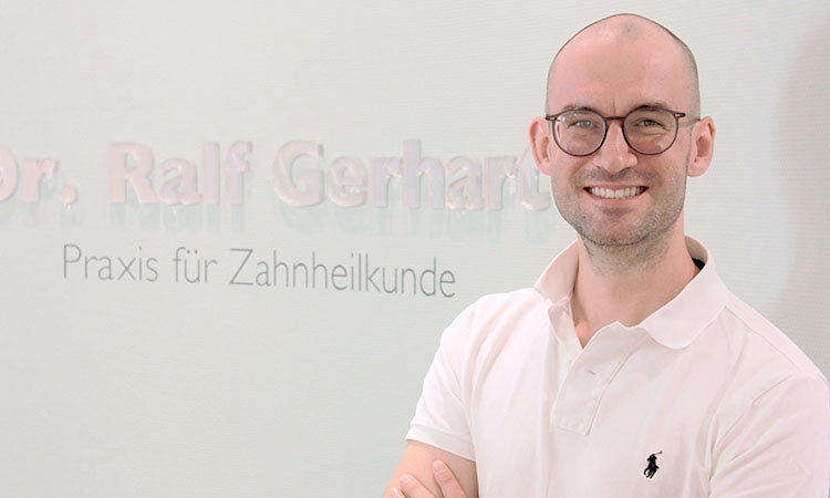 Dr. Maximilian Schnatz